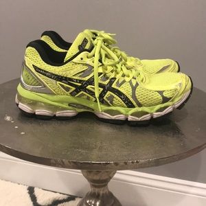 ASICS gel nimbus 16 lite show.